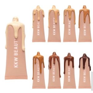 KKW BEAUTY body foundation, shimmer and brush